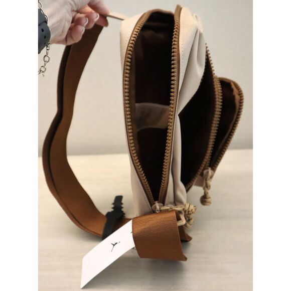 Air Jordan MA0839-X0L Unisex O/S Brown Hesi Crossbody Bag (3L) Sling Bag - Picture 8 of 8